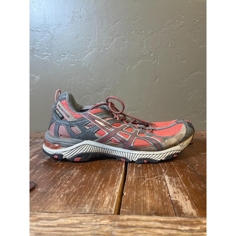 Asics Gel Trabuco Trail Running Shoes Gore Tex Womens 9.5 Pink Sneakers Comfort